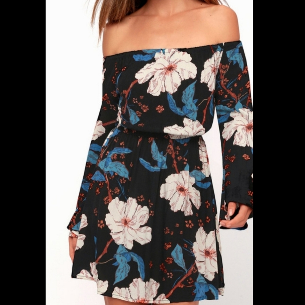 Billabong off the shoulder floral dress